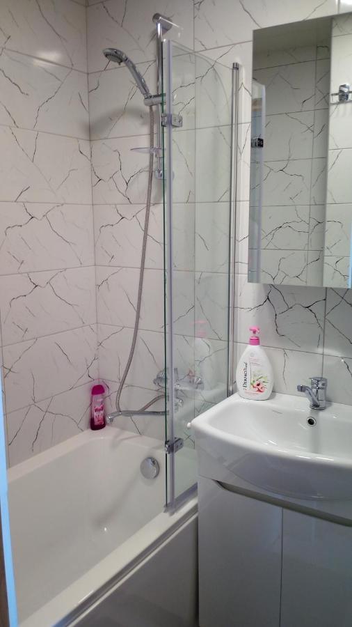 Bright Apartment On Top Panevezys Bagian luar foto