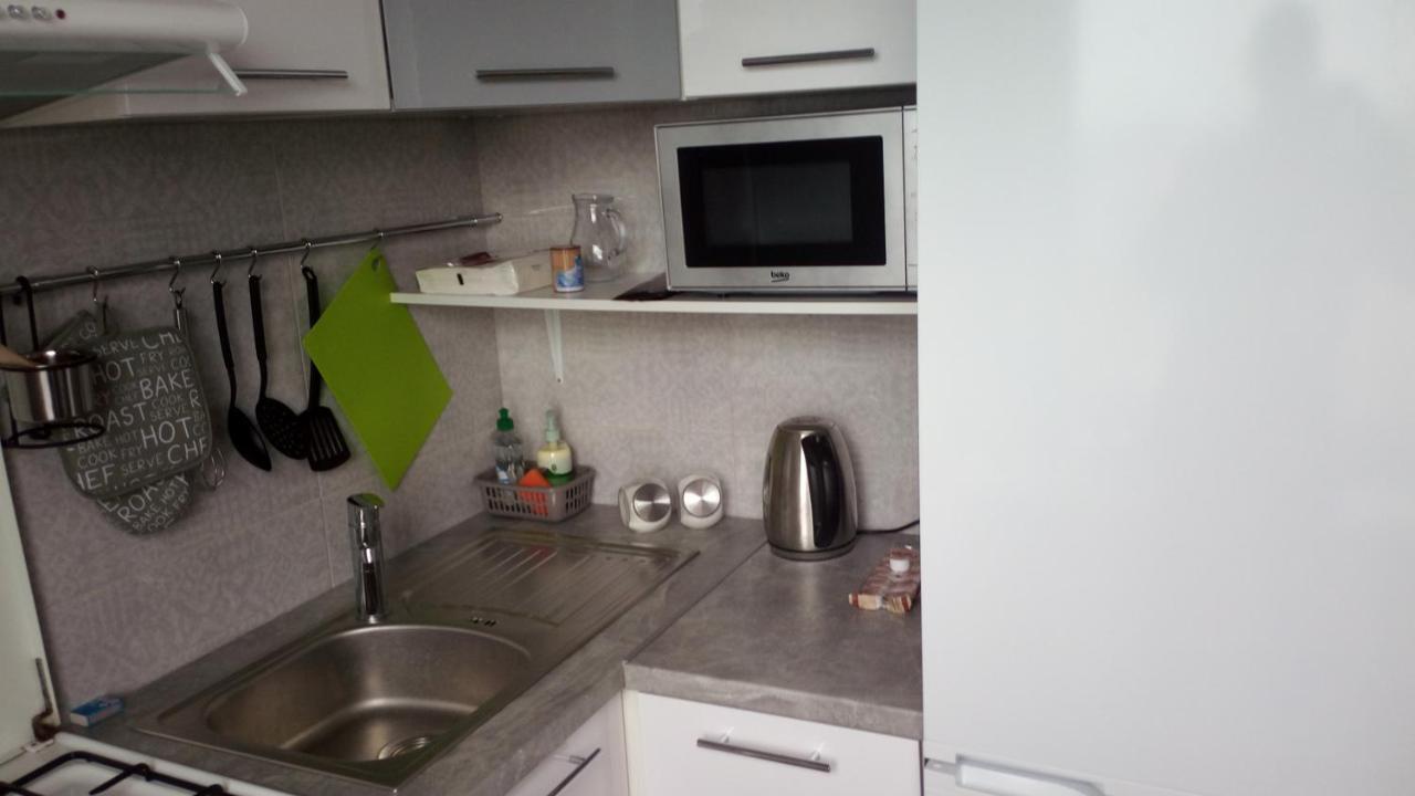Bright Apartment On Top Panevezys Bagian luar foto